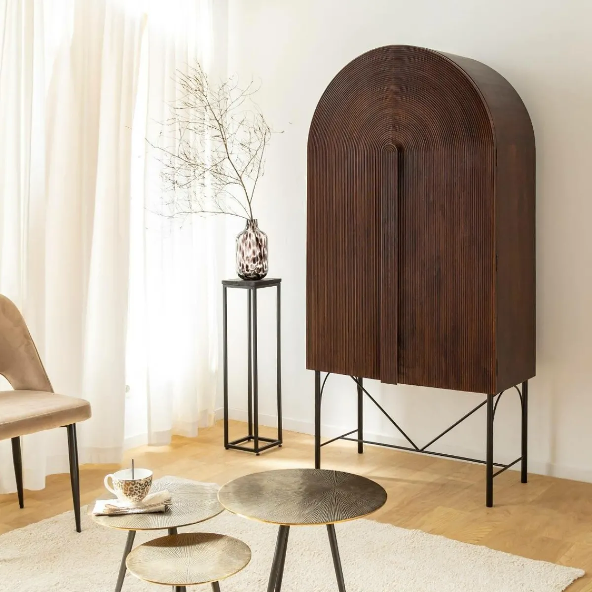 Made in Meubles Armoire arrondie en bois de manguier Julio