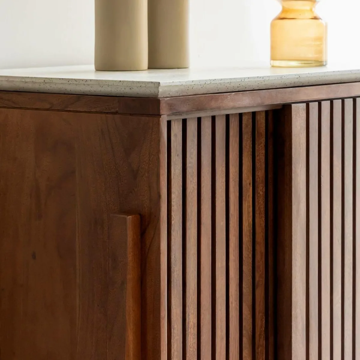 Made in Meubles Armoire en bois d'acacia et terrazzo Kaelis