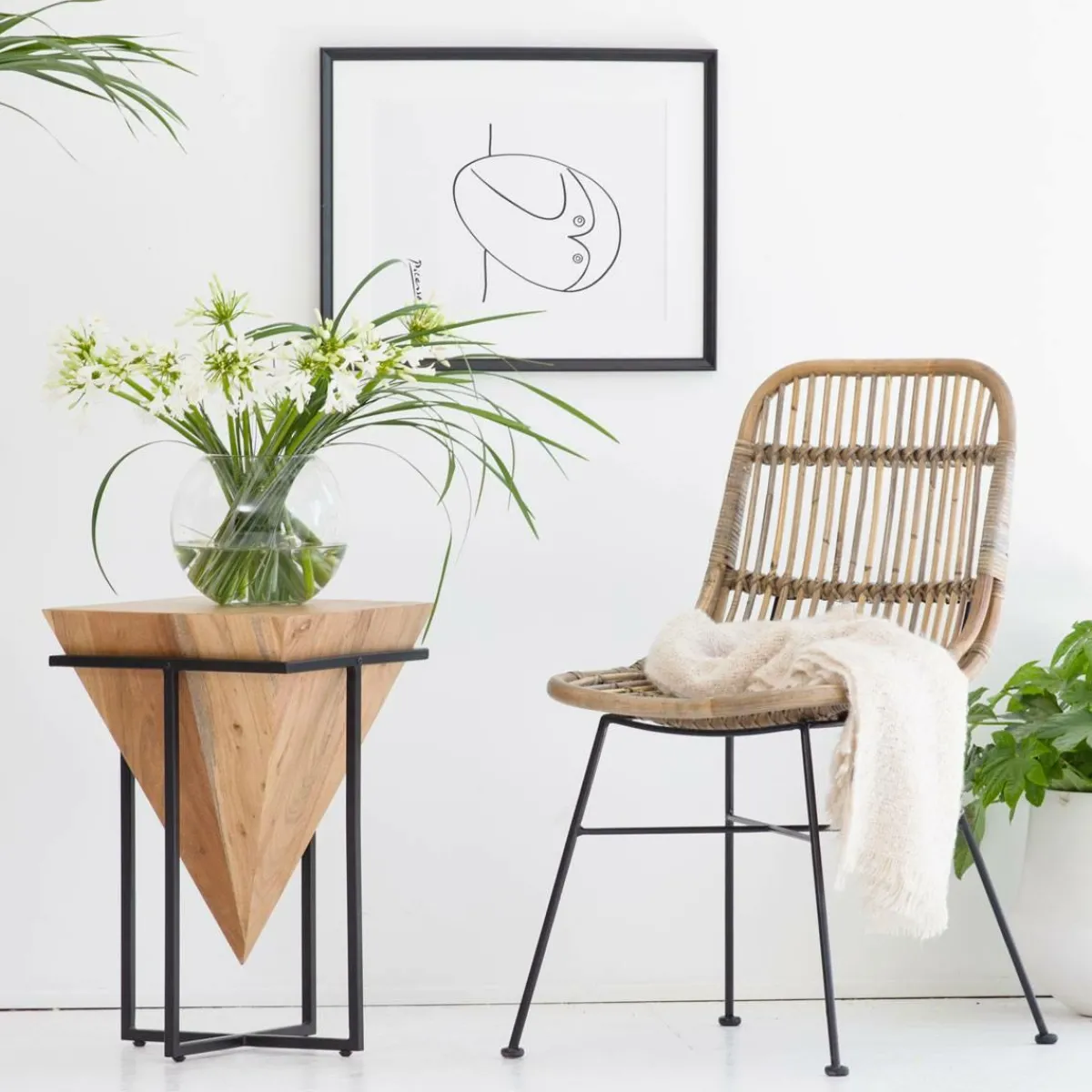 Made in Meubles Bout de canapé en bois d'acacia et métal Roméo