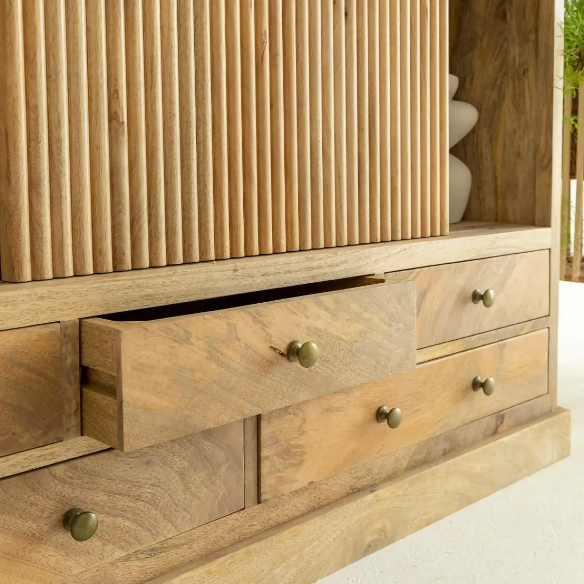Made in Meubles Buffet en bois de manguier Liora
