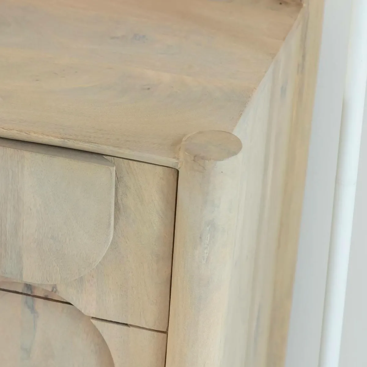 Made in Meubles Buffet en bois de manguier Tysia