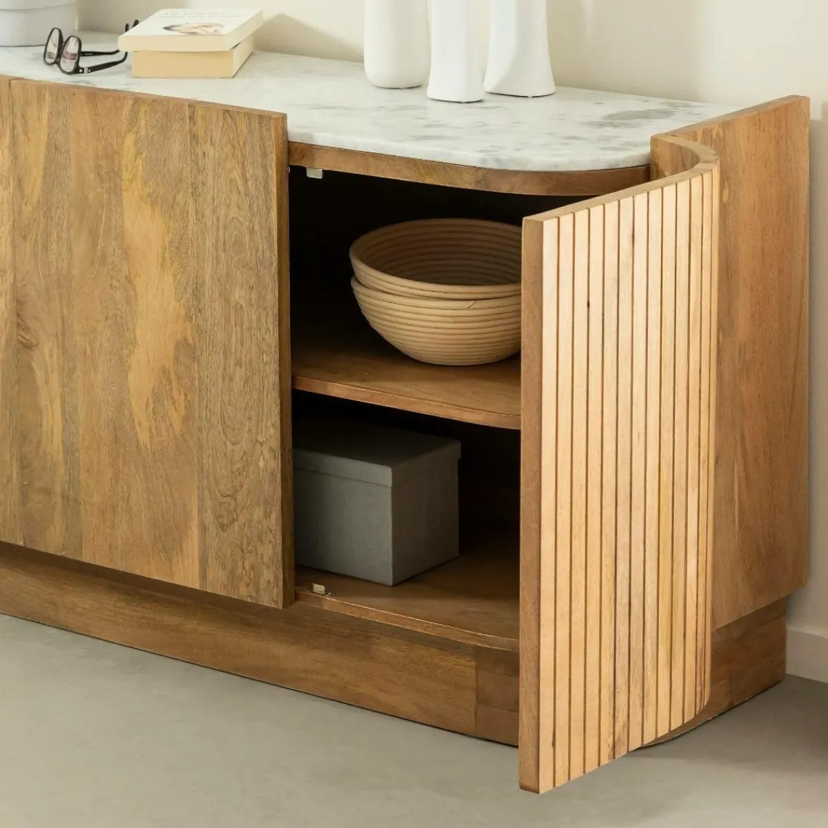 Made in Meubles Buffet en bois de manguier et marbre Adler