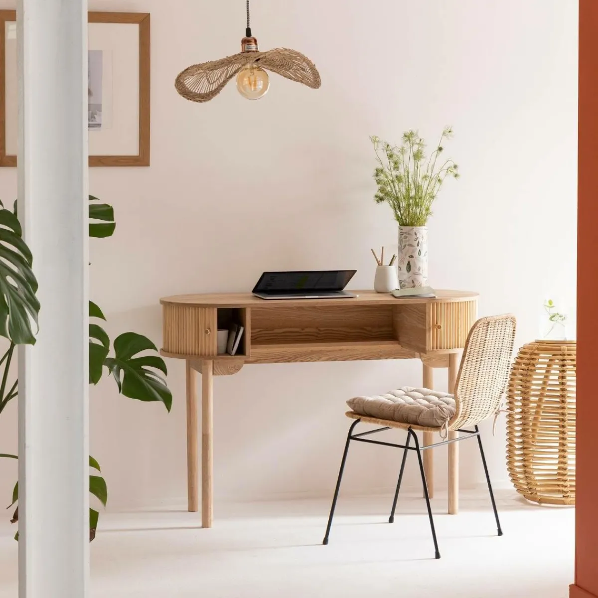 Made in Meubles Bureau en bois pin clair Colin
