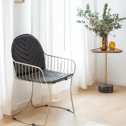 Made in Meubles Chaise en cuir et métal noir Heidi