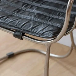 Made in Meubles Chaise en cuir et métal noir Heidi