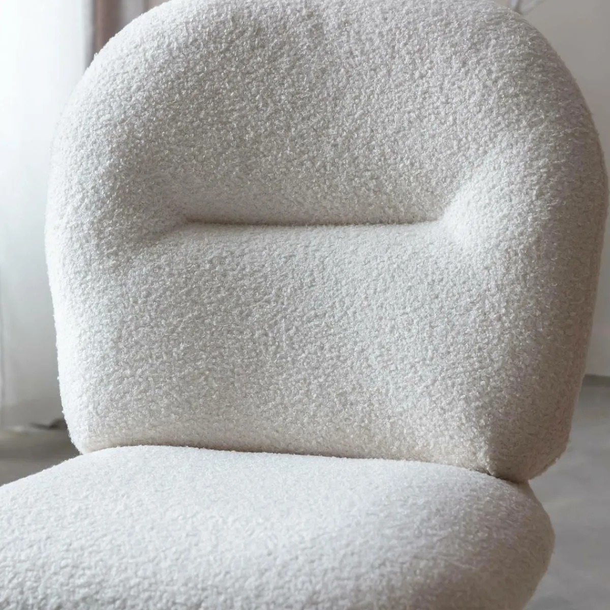 Made in Meubles Chaise en tissu bouclette blanche Ayse (lot de 2)