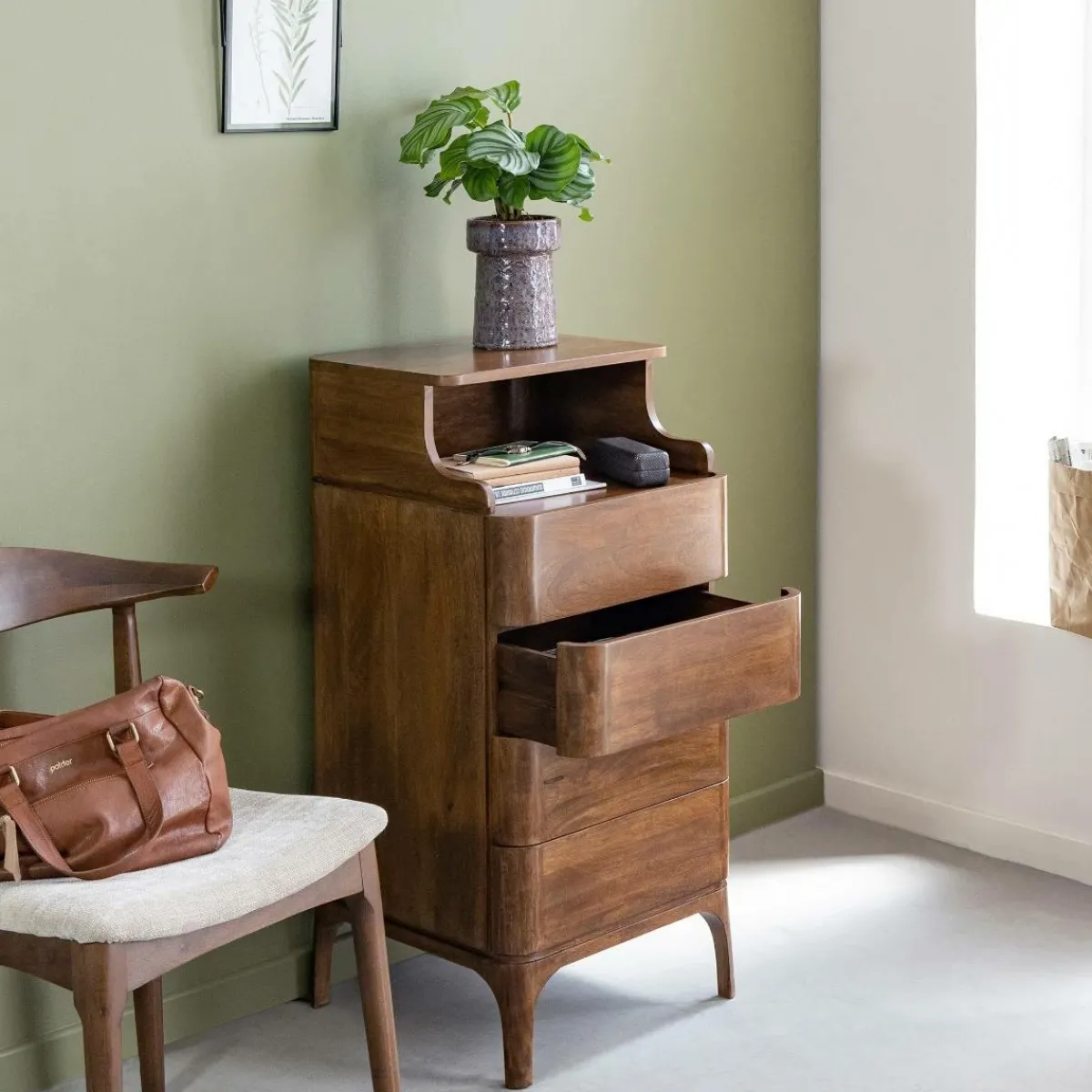Made in Meubles Chiffonnier en bois de manguier Remick