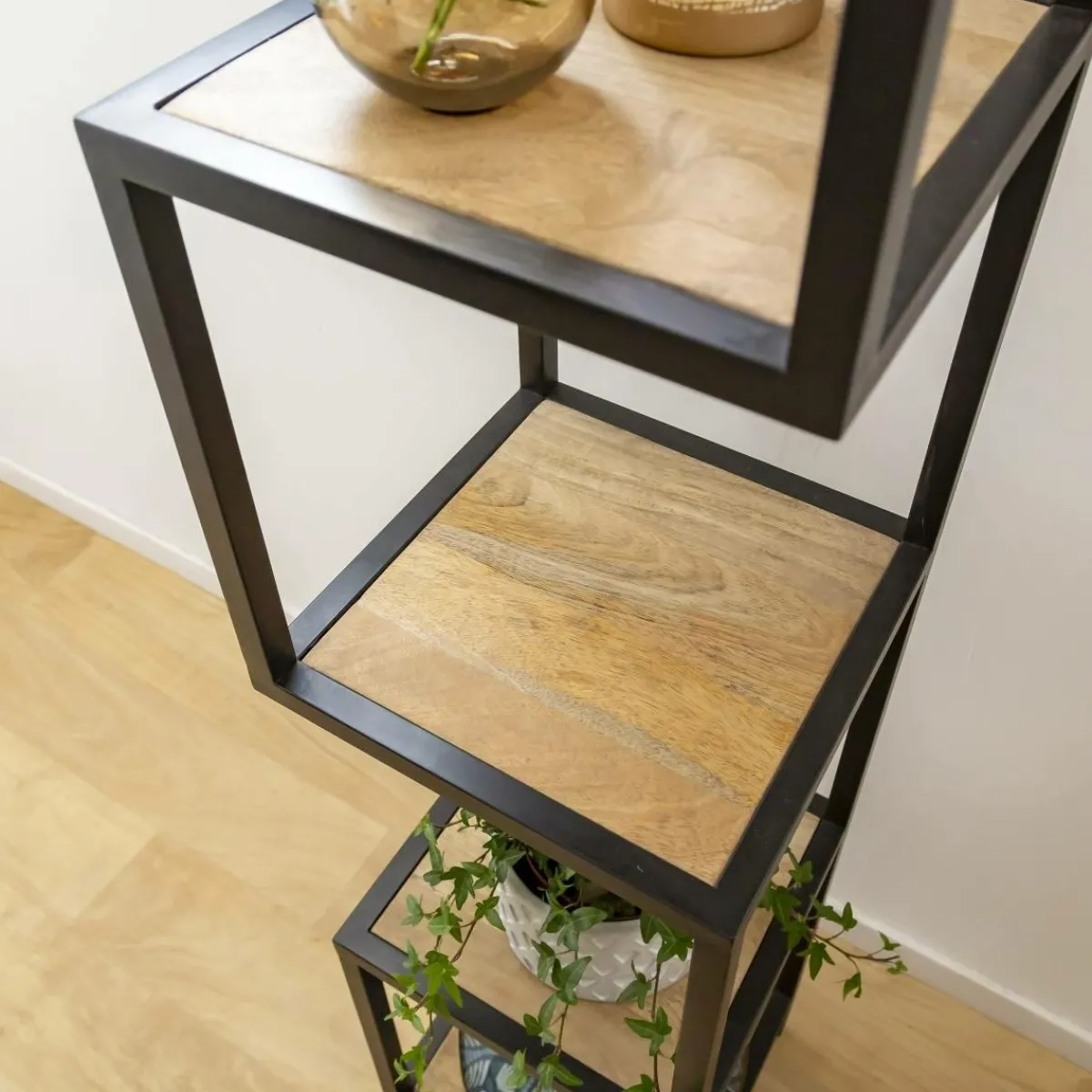 Made in Meubles Etagère en bois de manguier et métal Ulysse