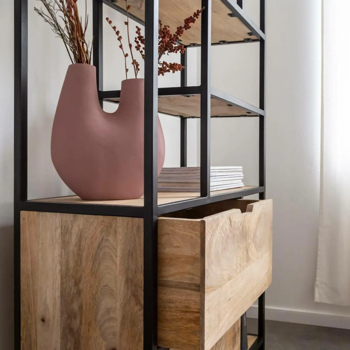Made in Meubles Etagère en bois de manguier et métal Maxence