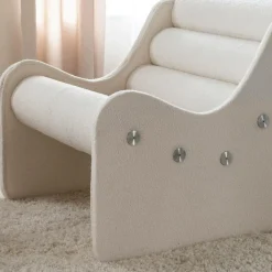 Made in Meubles Fauteuil des années 70 en tissu bouclette blanc Athéna
