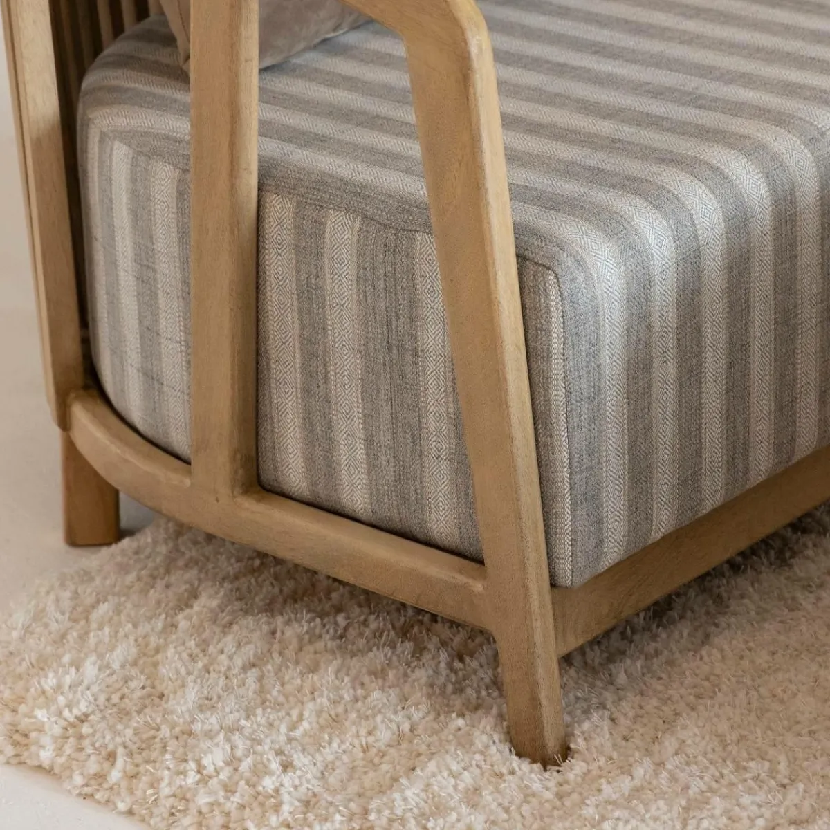Made in Meubles Fauteuil en bois de manguier Térence