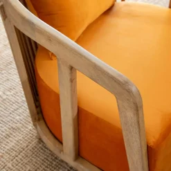 Made in Meubles Fauteuil en bois de manguier et velours Térence