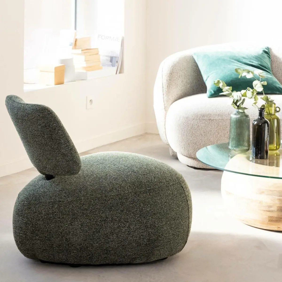 Made in Meubles Fauteuil en tissu bouclette avec dossier vert Teresia