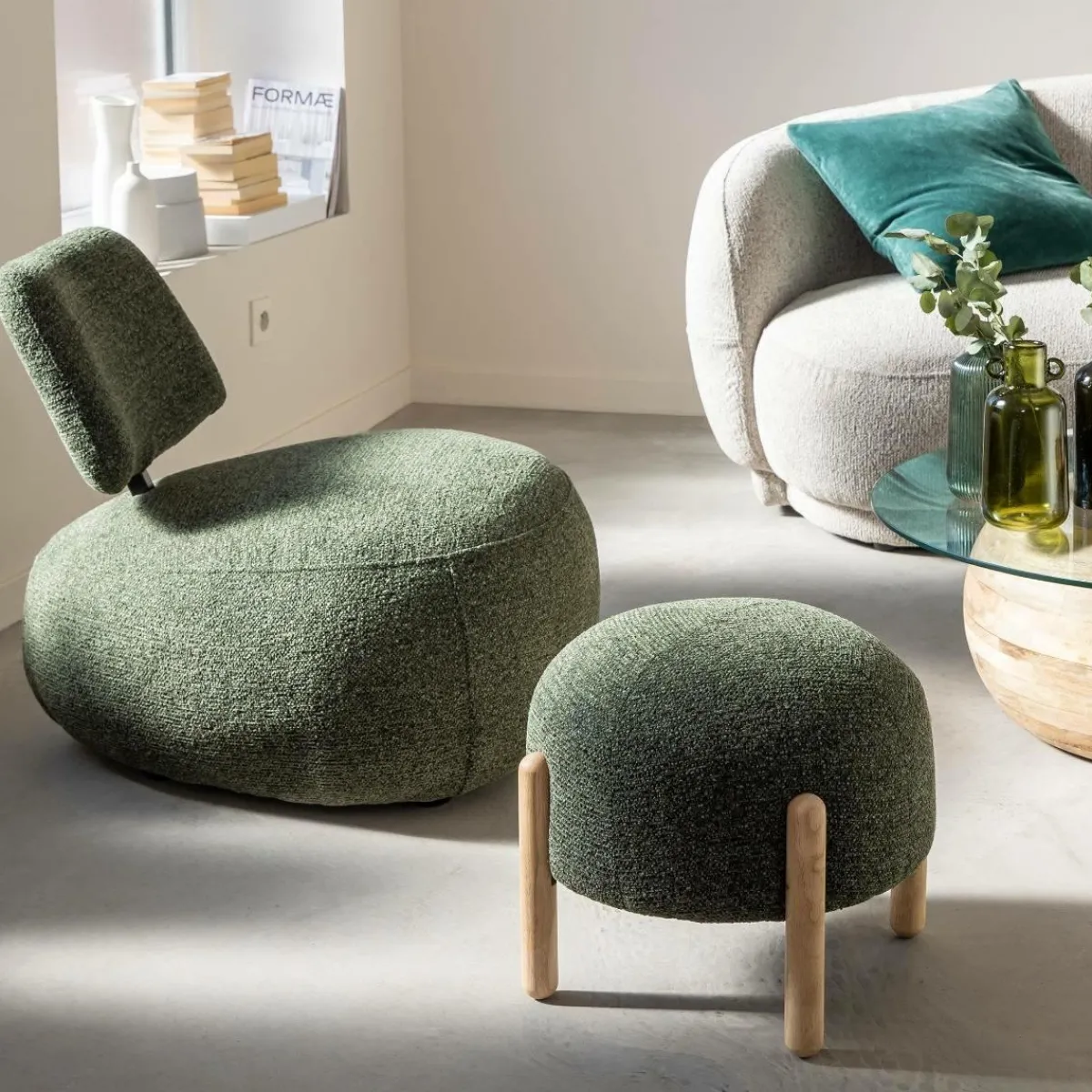 Made in Meubles Fauteuil en tissu bouclette avec dossier vert Teresia