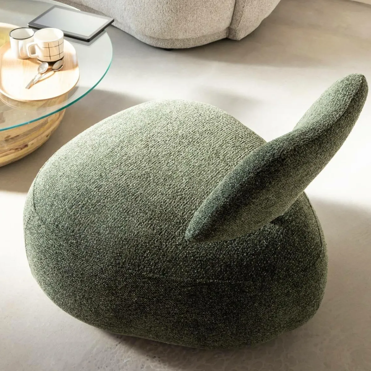 Made in Meubles Fauteuil en tissu bouclette avec dossier vert Teresia