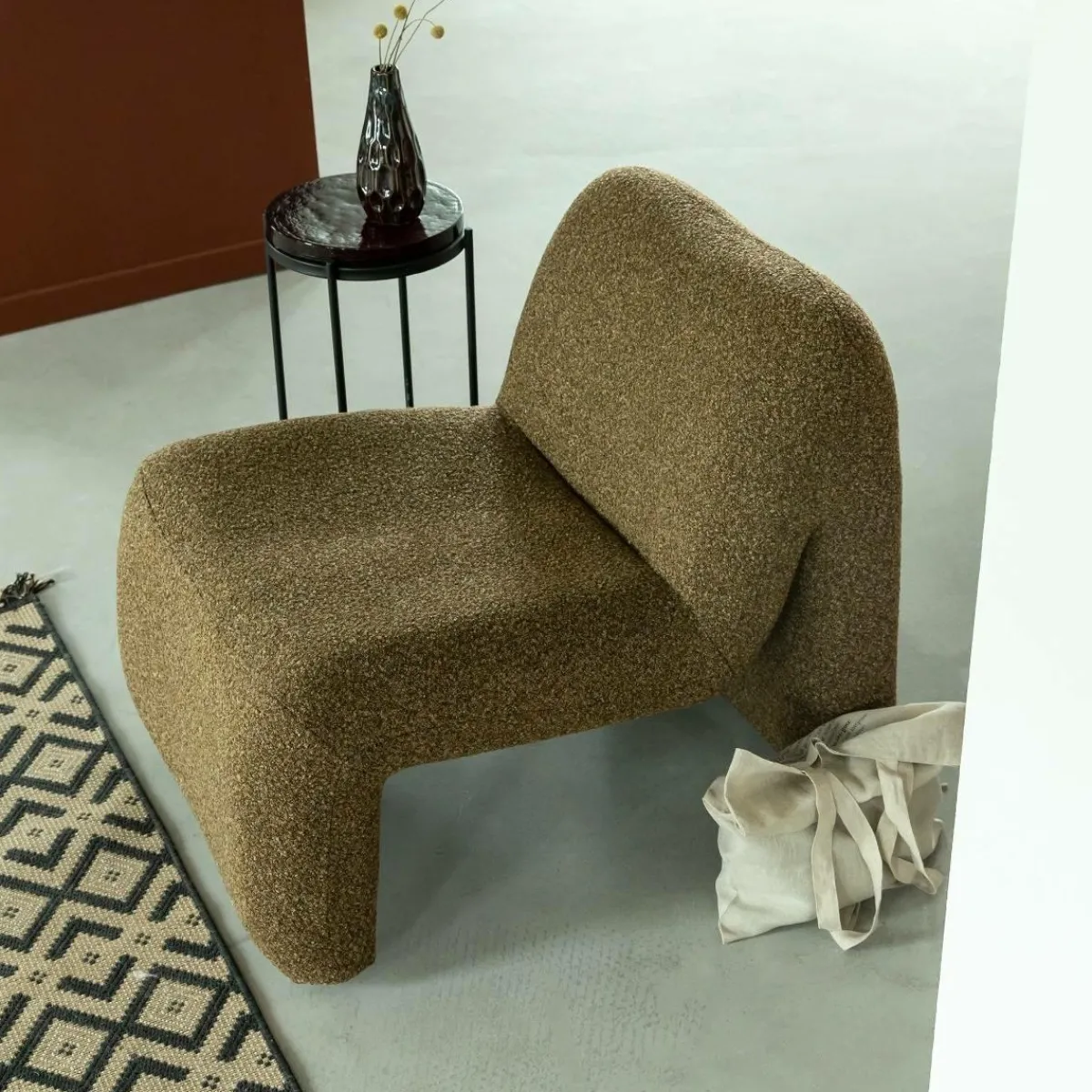 Made in Meubles Fauteuil en tissu bouclette marron Ludovic