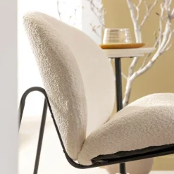 Made in Meubles Fauteuil en tissu bouclette blanc Dorian