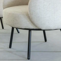 Made in Meubles Fauteuil en tissu écru confort Orenzo