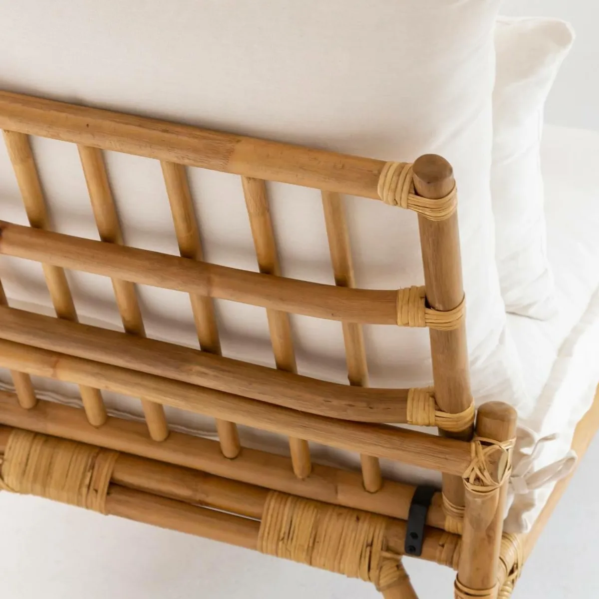 Made in Meubles Fauteuil futon en rotin 1 place Elisa