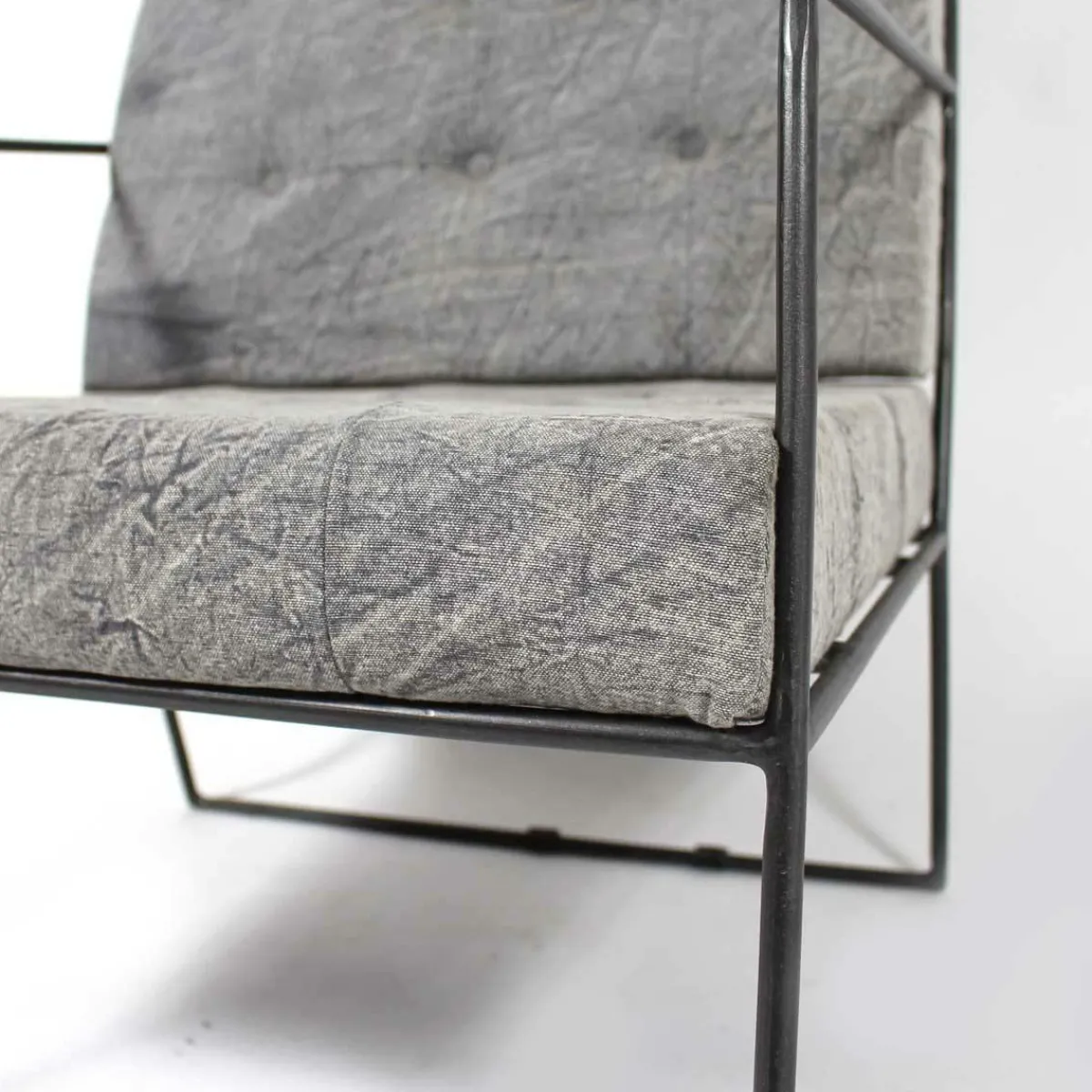 Made in Meubles Fauteuil lounge en tissu bleu délavé armature métal