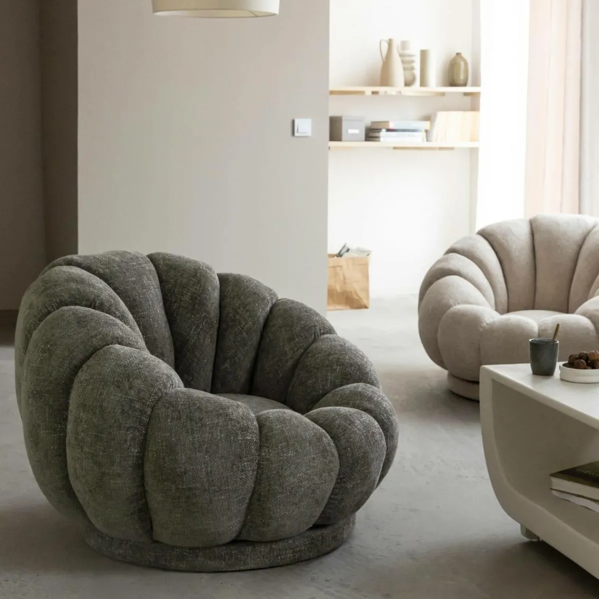 Made in Meubles Fauteuil nuage en tissu vert gris Héléna