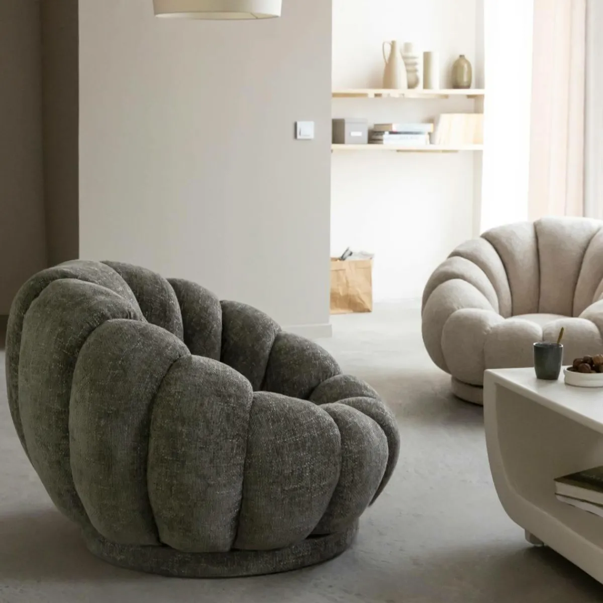 Made in Meubles Fauteuil nuage en tissu vert gris Héléna
