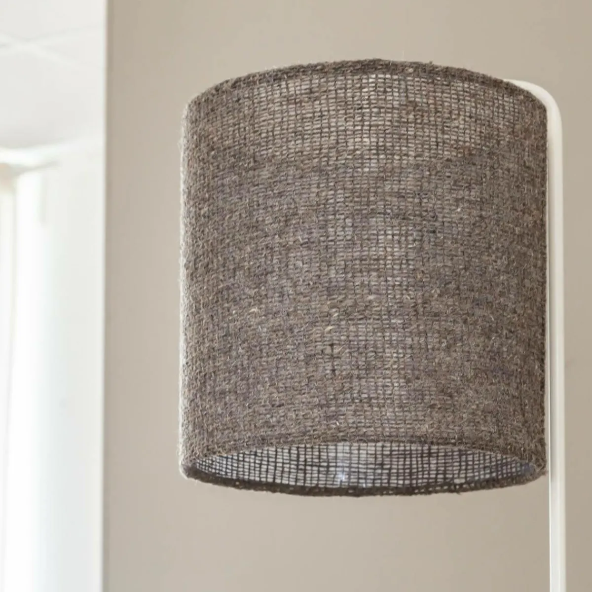 Made in Meubles Lampe sur pied en métal et en jute Rosanne