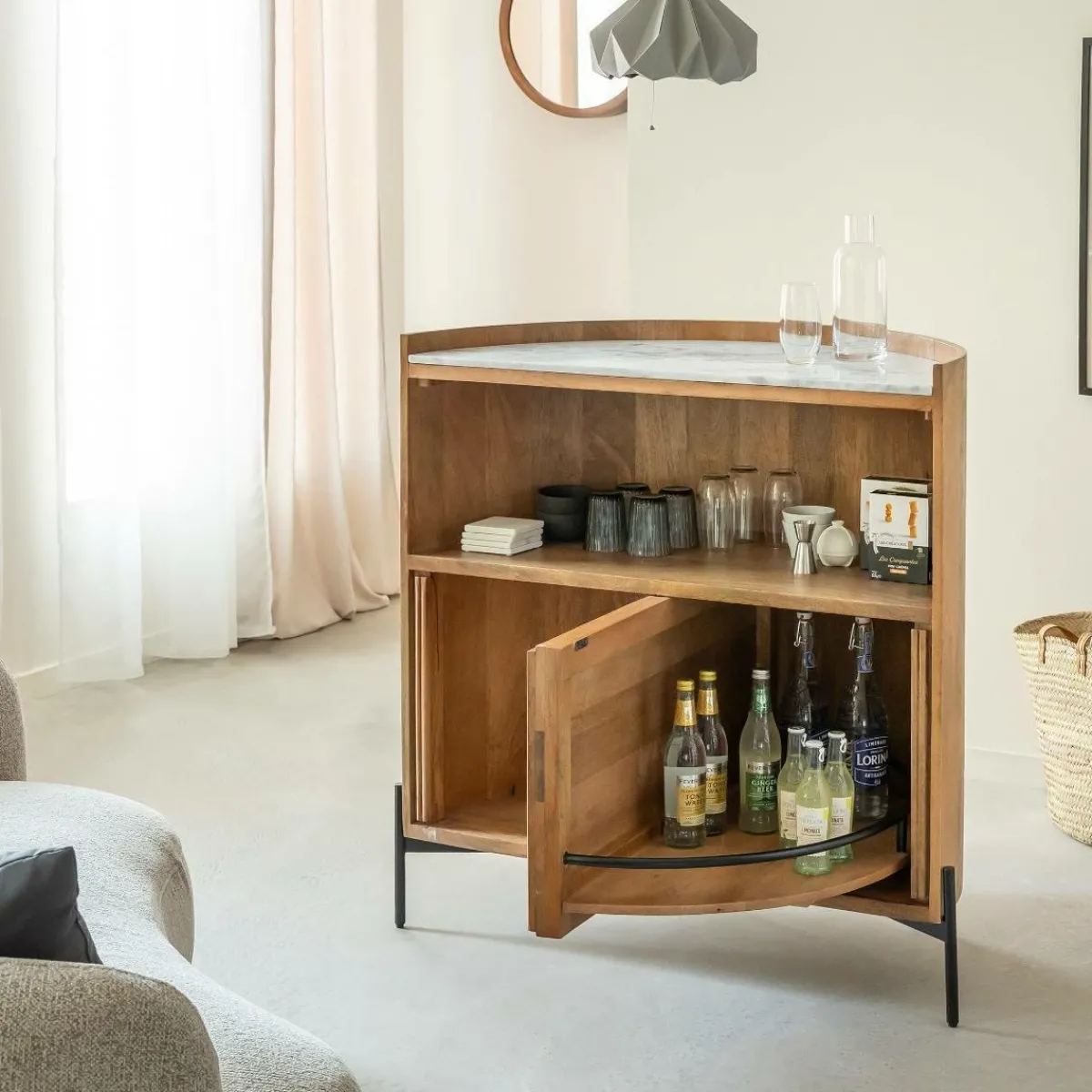 Made in Meubles Meuble bar en bois de manguier et marbre Adler