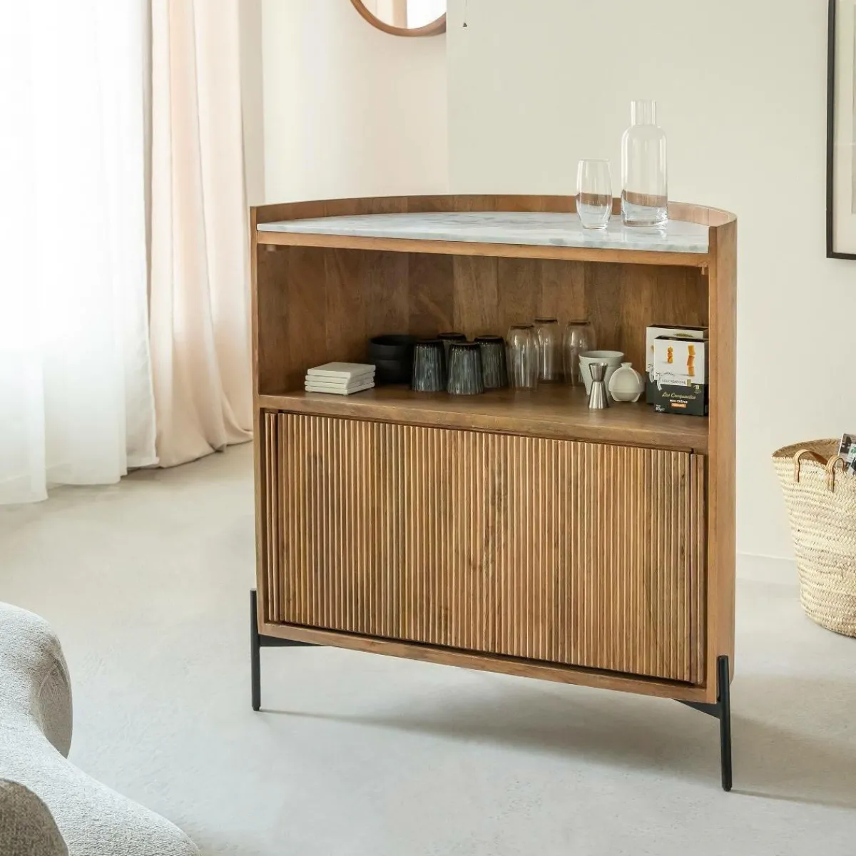 Made in Meubles Meuble bar en bois de manguier et marbre Adler