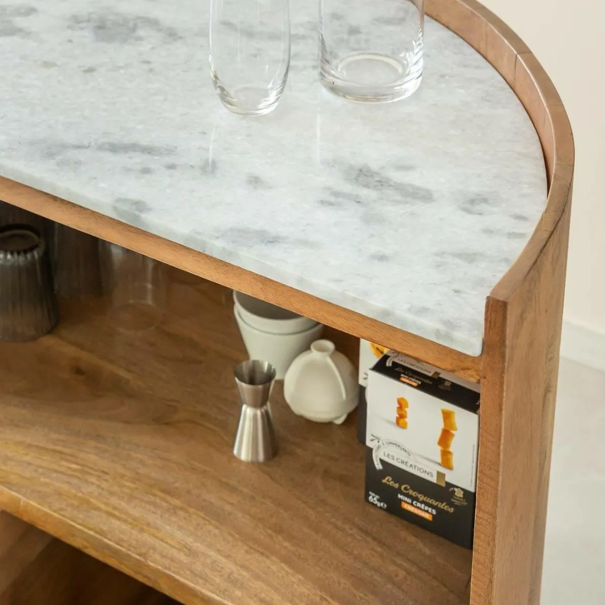 Made in Meubles Meuble bar en bois de manguier et marbre Adler