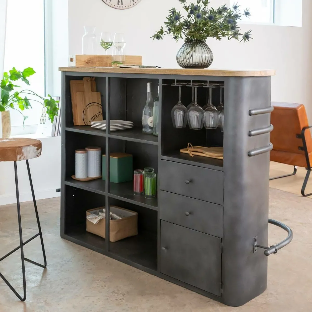 Made in Meubles Meuble bar en métal et bois de manguier Locker