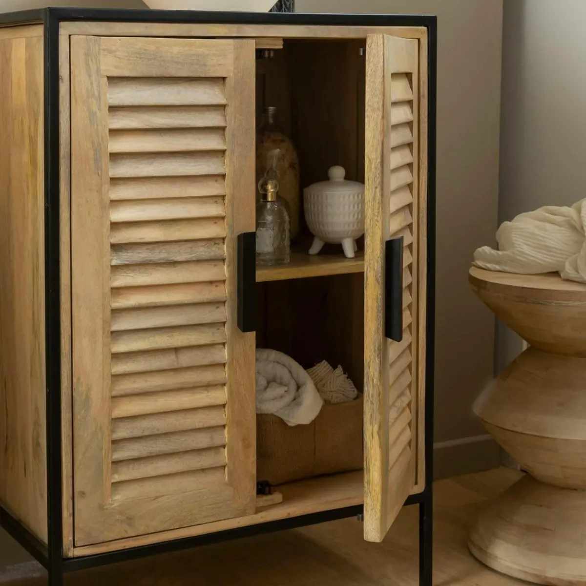 Made in Meubles Meuble sous vasque en bois de manguier et métal Coralie