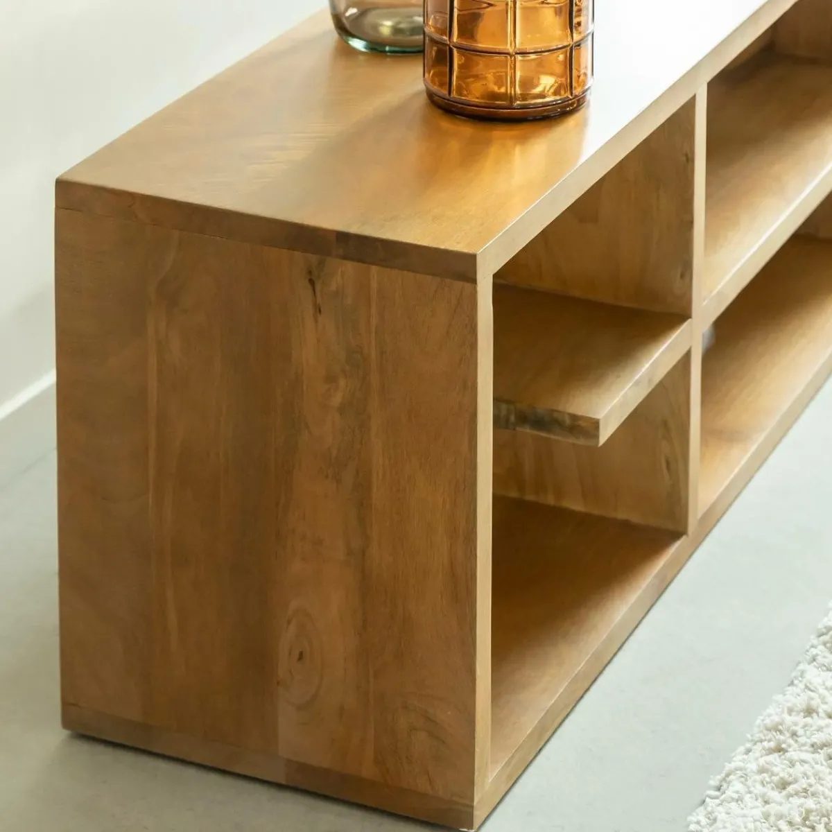 Made in Meubles Meuble TV design en bois de manguier Alwen