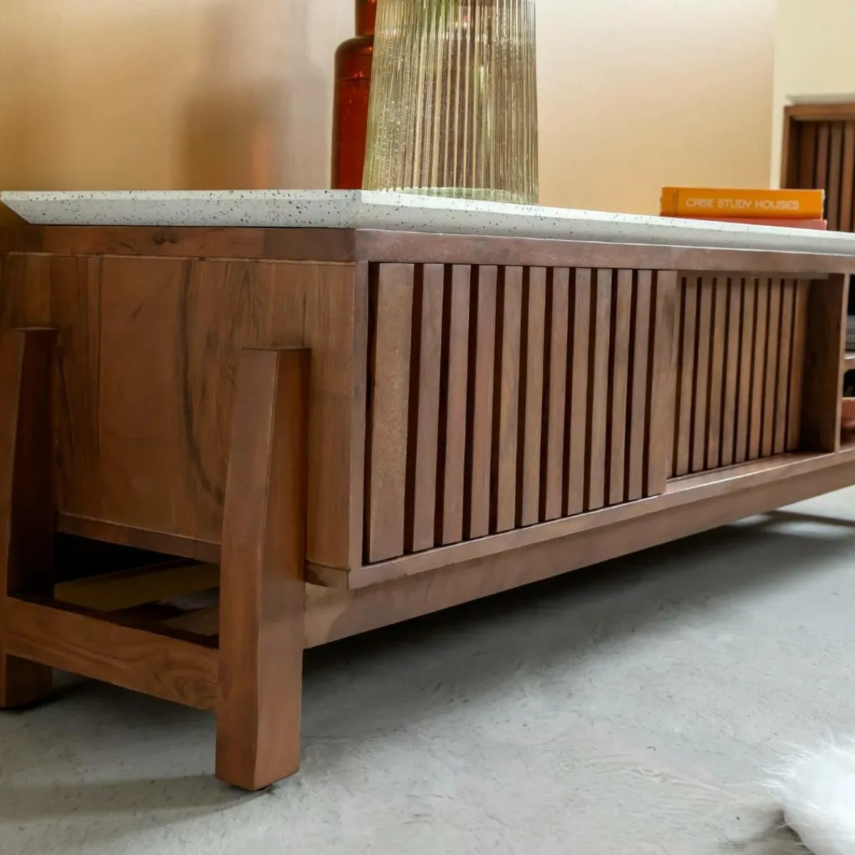 Made in Meubles Meuble TV en bois d'acacia et terrazzo Kaelis