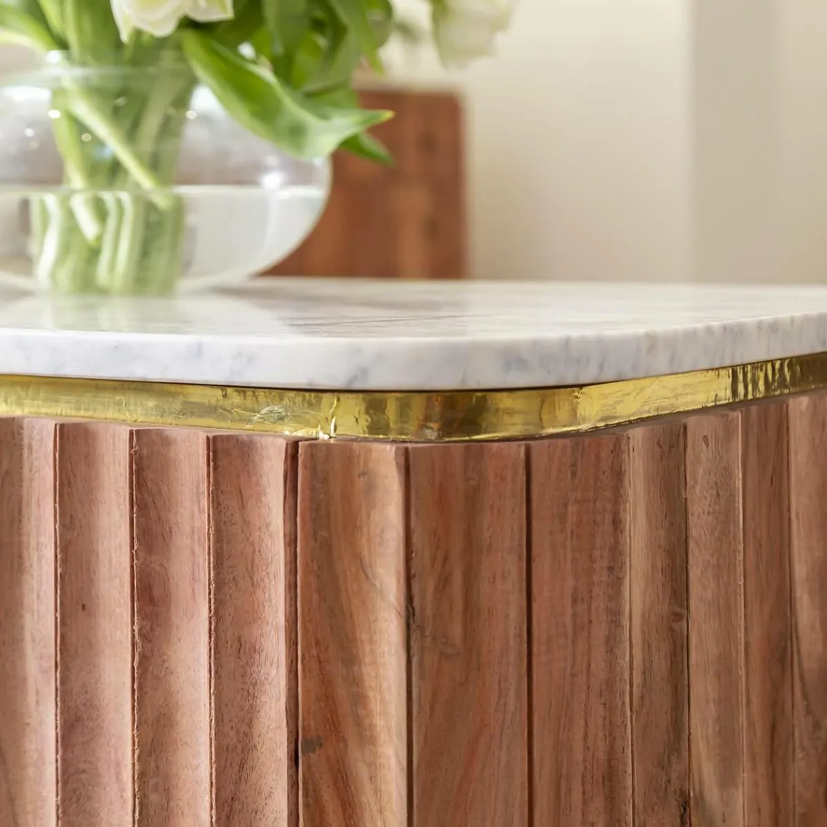 Made in Meubles Meuble tv en bois d'acacia et marbre blanc Judith