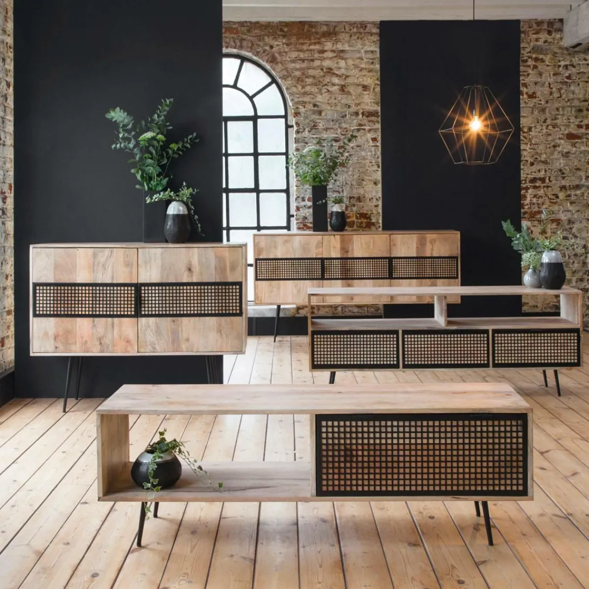 Made in Meubles Meuble TV en bois de manguier 140 cm Jasmin