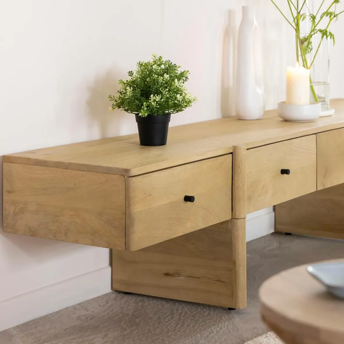 Made in Meubles Meuble TV en bois de manguier 4 tiroirs Amara