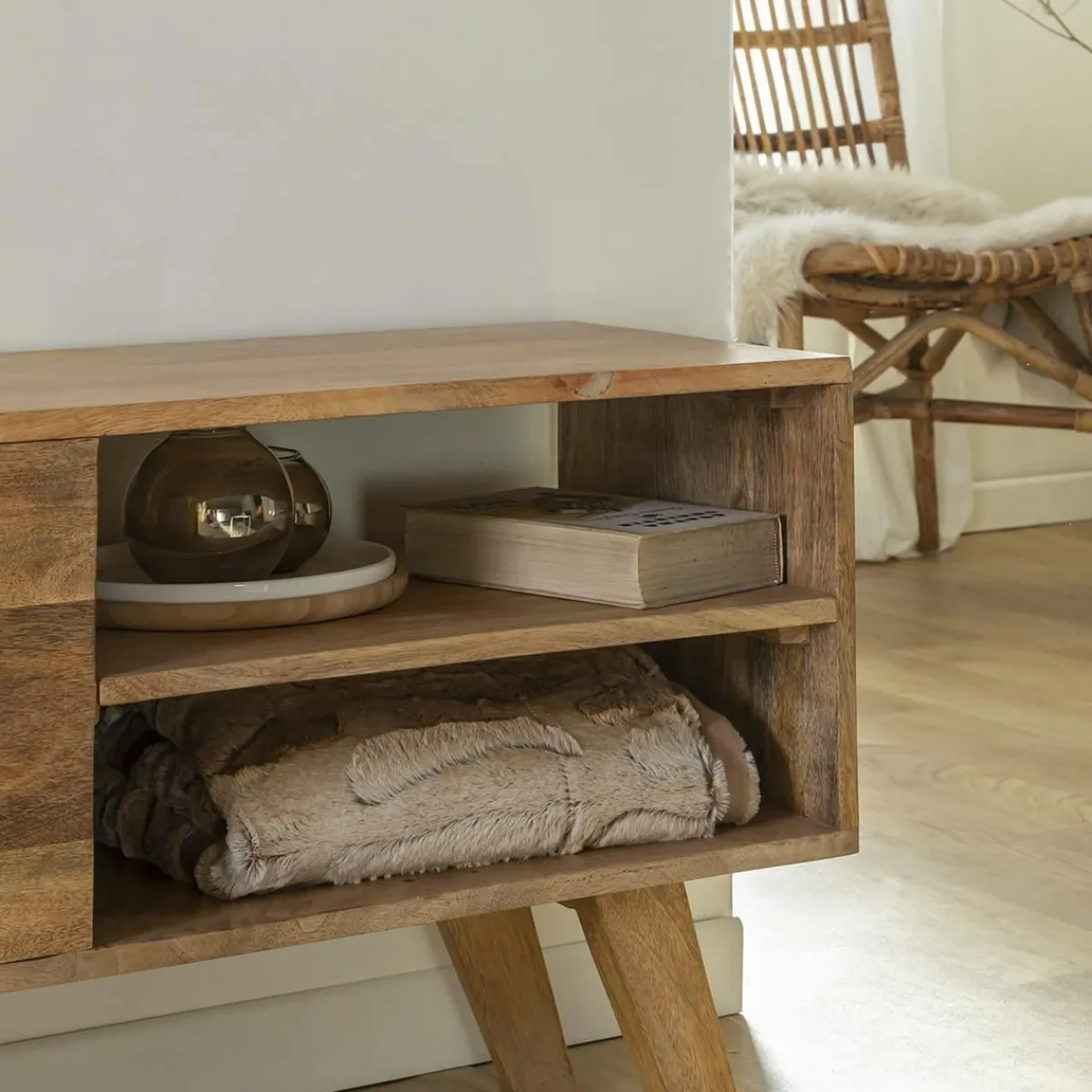Made in Meubles Meuble TV en bois de manguier ArtiQ