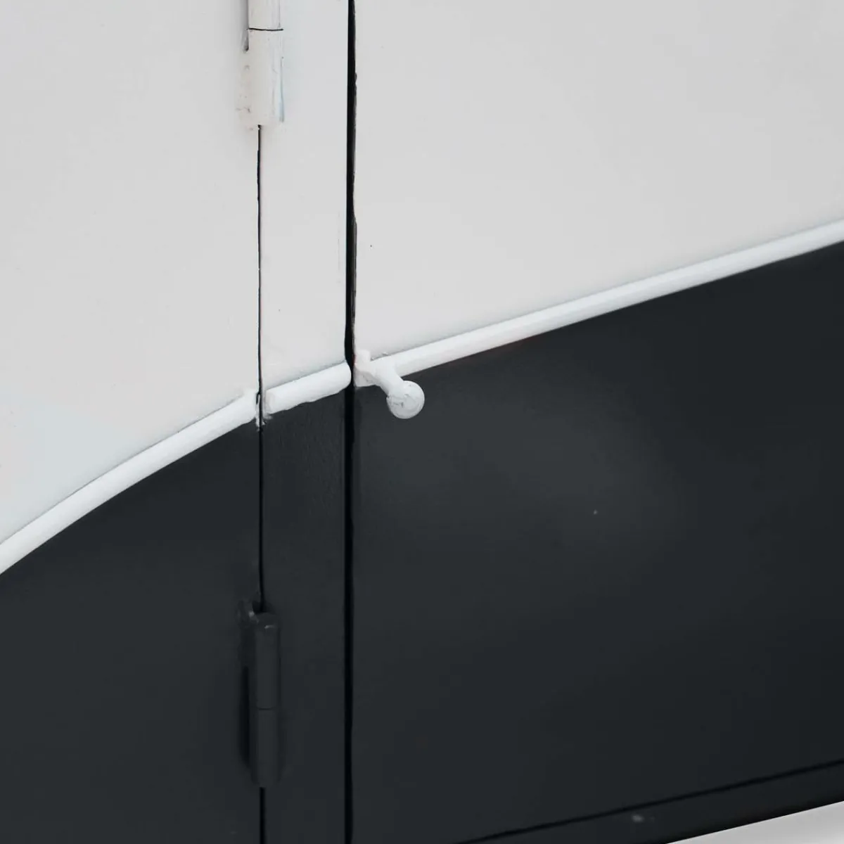 Made in Meubles Meuble TV noir avec plateau en bois de manguier Combi