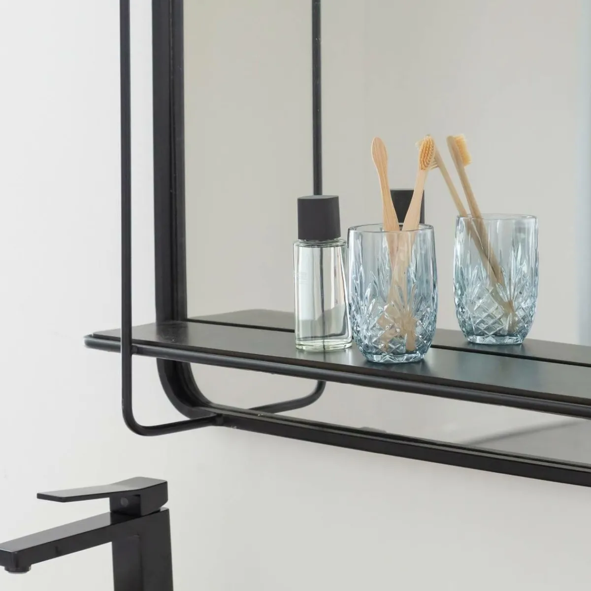 Made in Meubles Miroir avec étagère en bois et métal Jill
