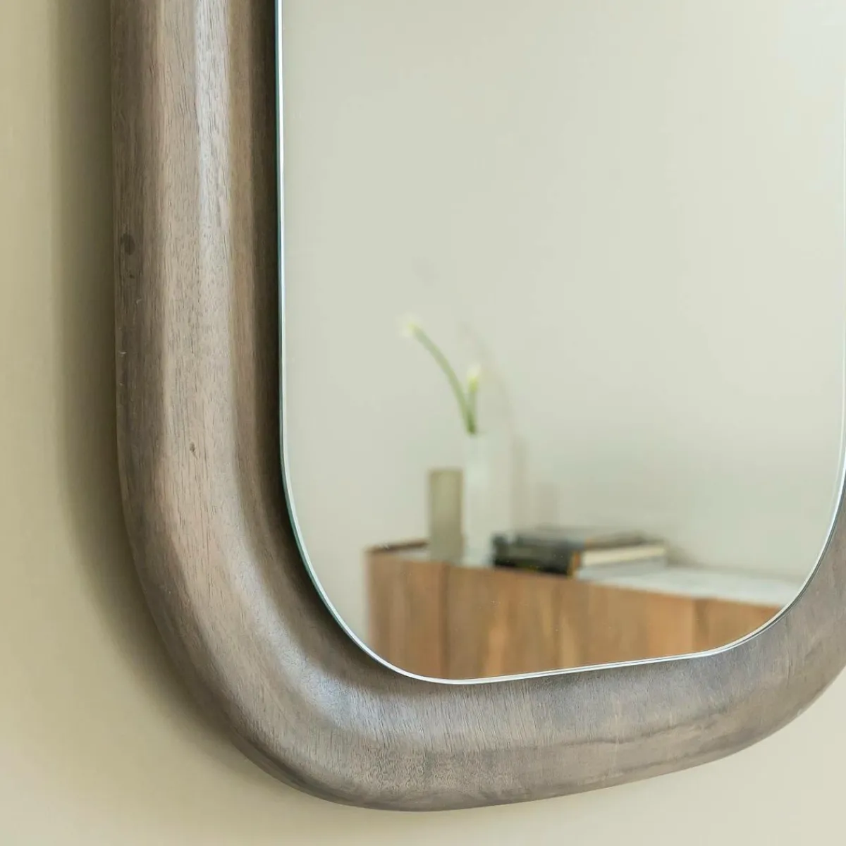 Made in Meubles Miroir ovale en bois de manguier Marley