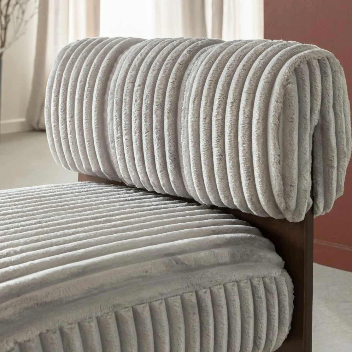 Made in Meubles Petit fauteuil carré en velours côtelé et bois d'hévéa gris Eleonor