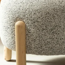Made in Meubles Petit tabouret en tissu bouclette gris Nério