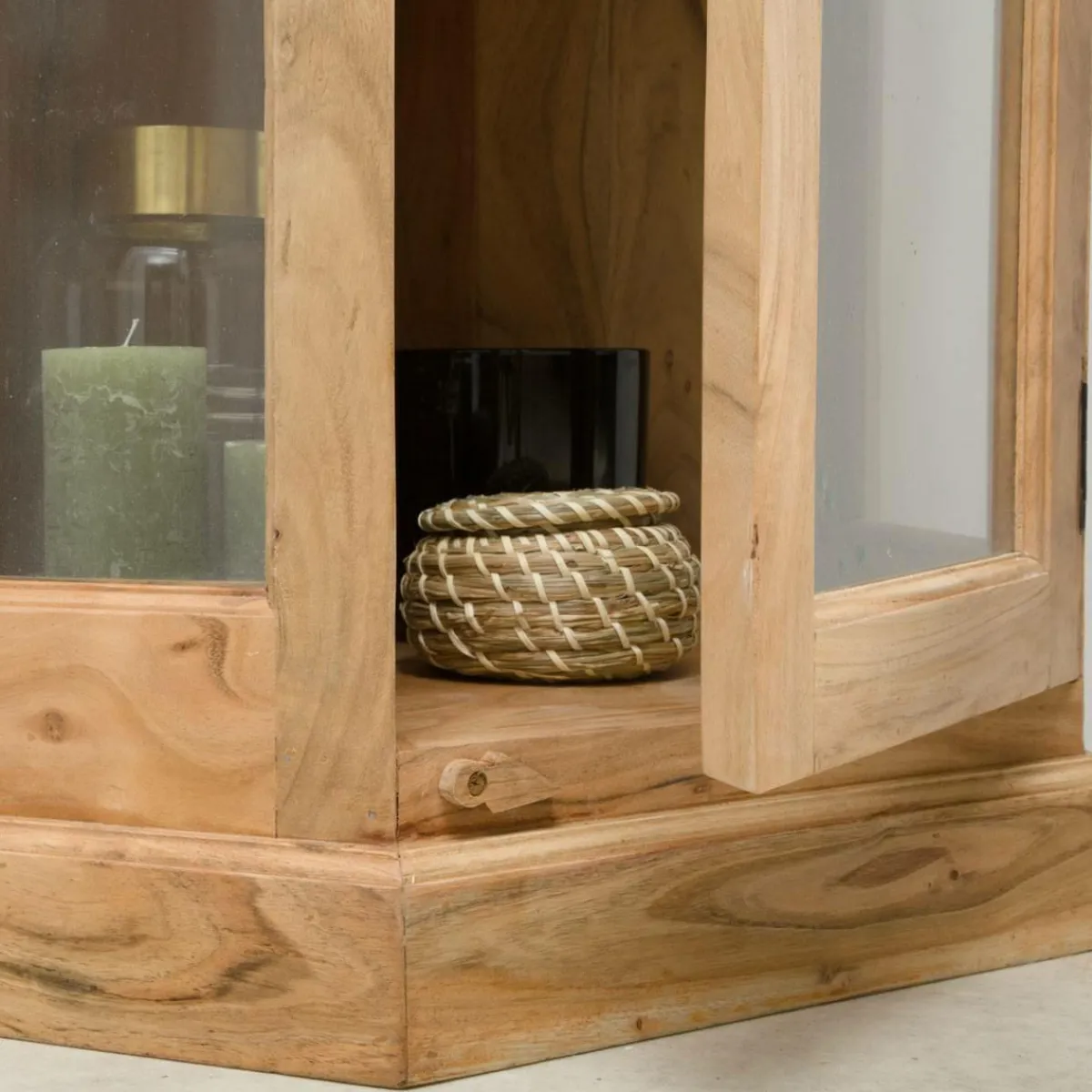 Made in Meubles Petite vitrine d'angle en bois d'acacia Esmée