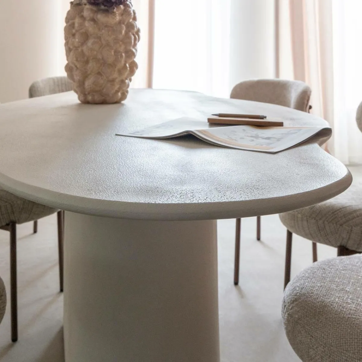 Made in Meubles Table à manger nuage en bois effet béton blanc Thomas