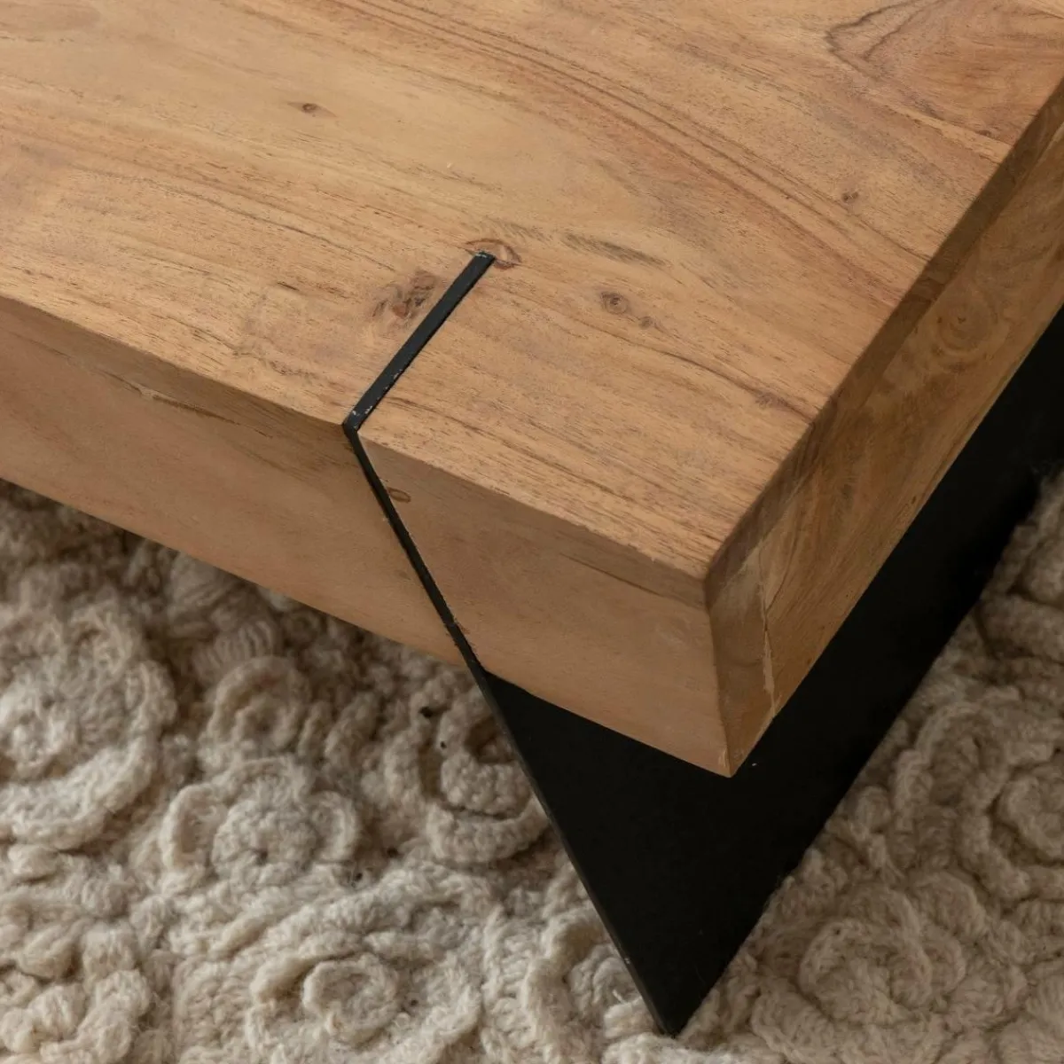 Made in Meubles Table basse carrée en bois d'acacia et métal Cassius