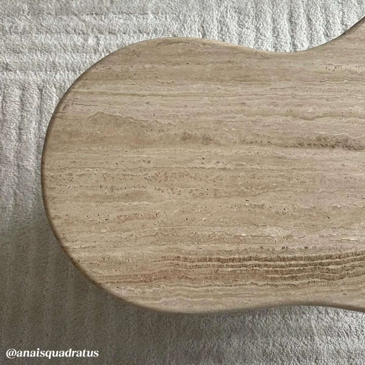 Made in Meubles Table basse en bois de manguier et en travertin Carola