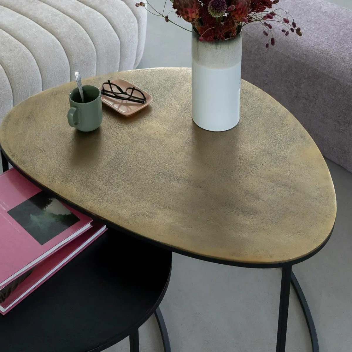 Made in Meubles Table basse gigogne en aluminium doré et métal noir Victoria