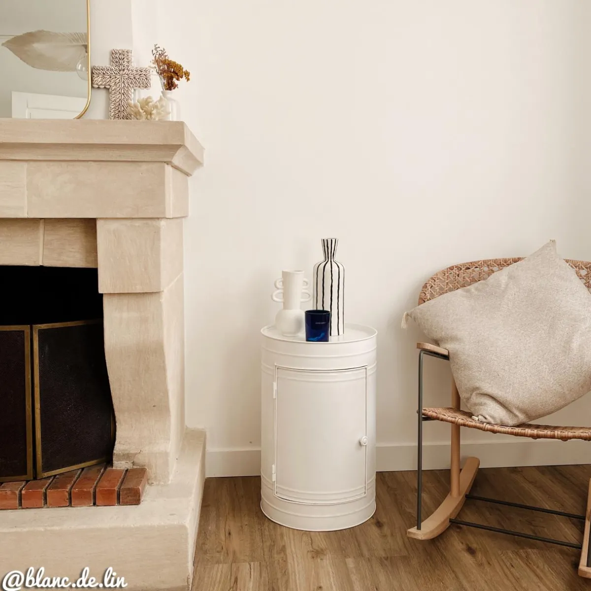Made in Meubles Table de chevet bidon en métal blanc Meryl