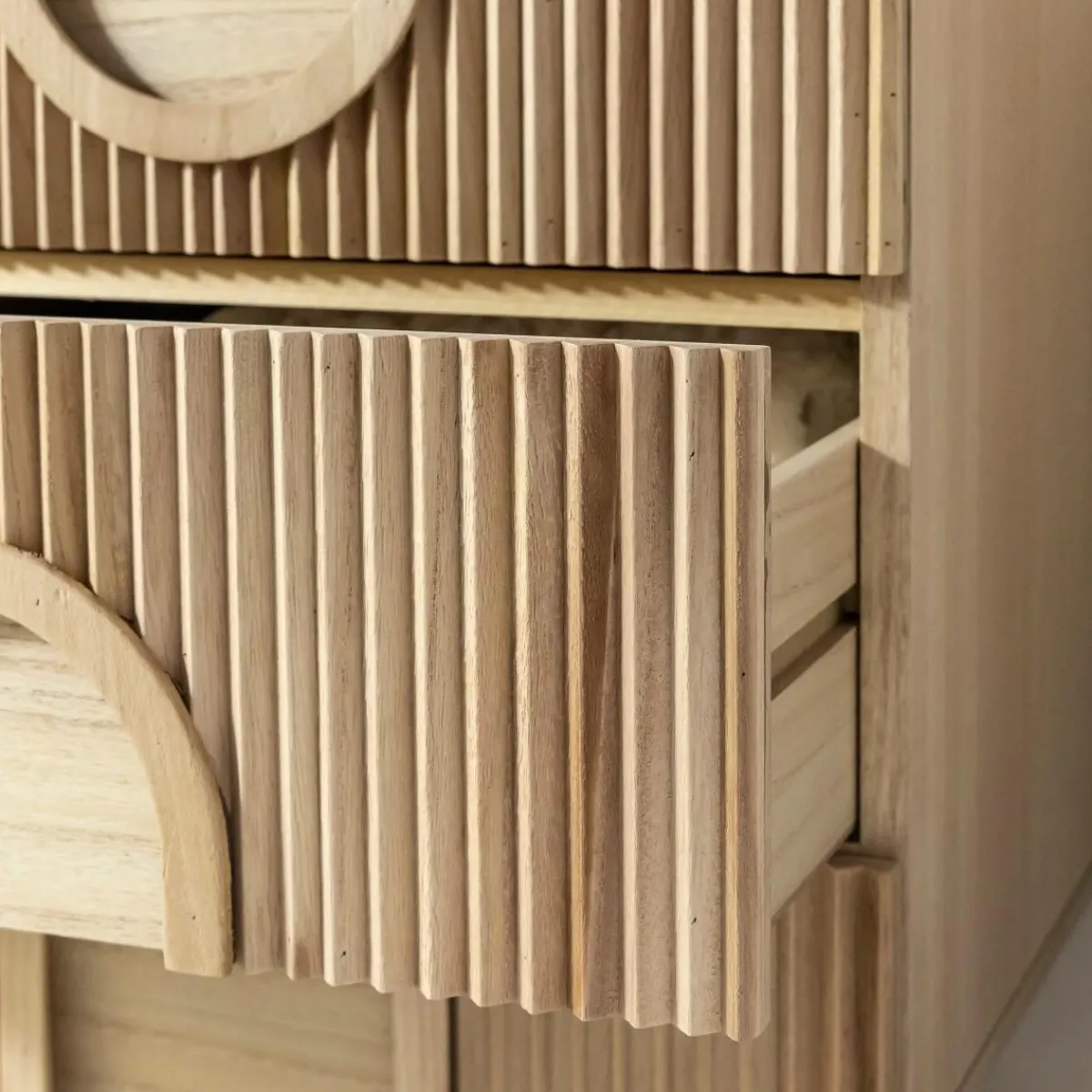 Made in Meubles Table de chevet en bois de paulownia Nilo